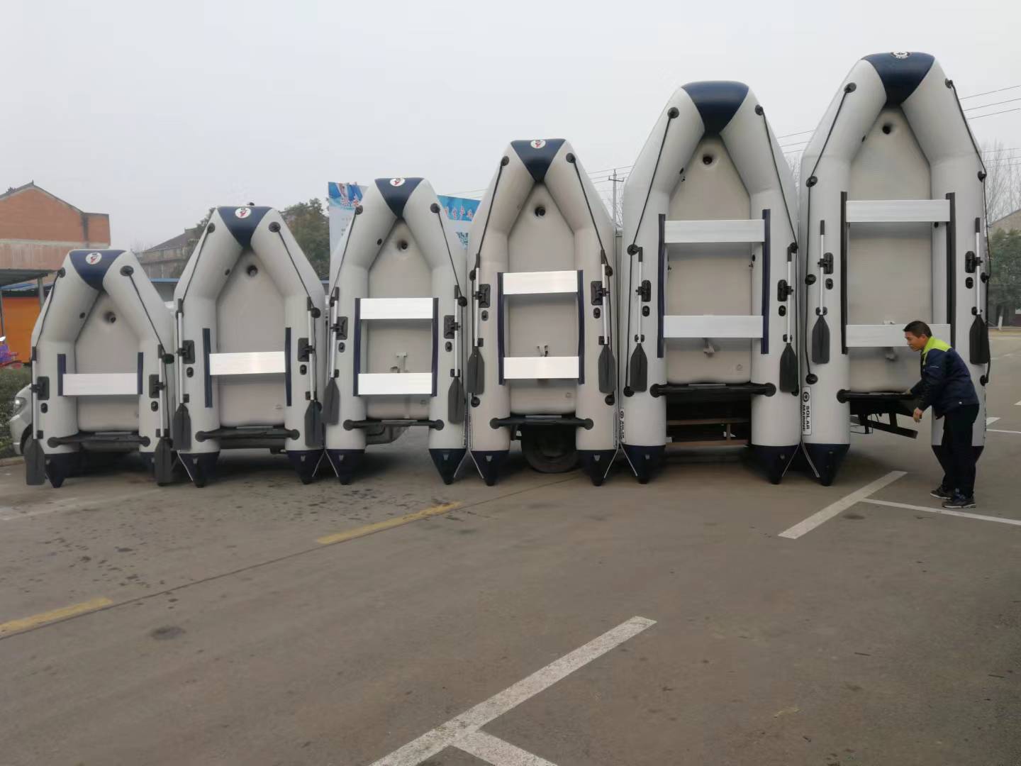 Perahu Kayak Tiup Portabel 230 - Outdoor Adventure Rafting ulasan dan harga